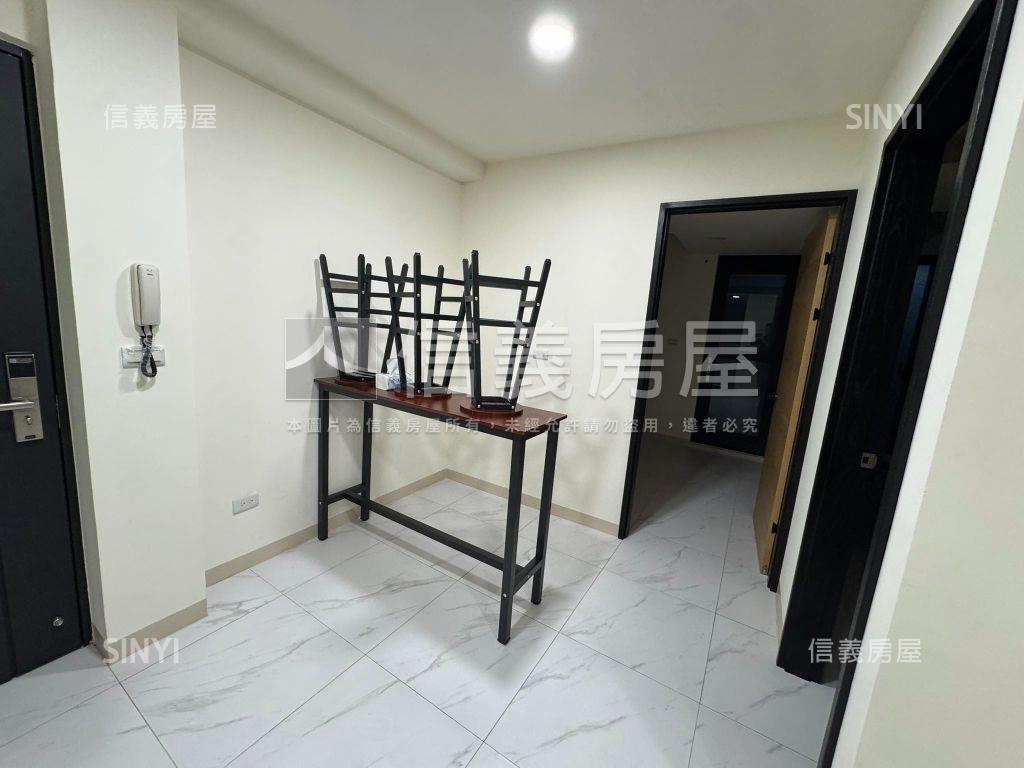 善化電梯雙車收租寶Ａ８房屋室內格局與周邊環境