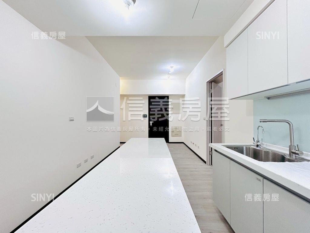 近車站易德聚兩房兩衛車位房屋室內格局與周邊環境