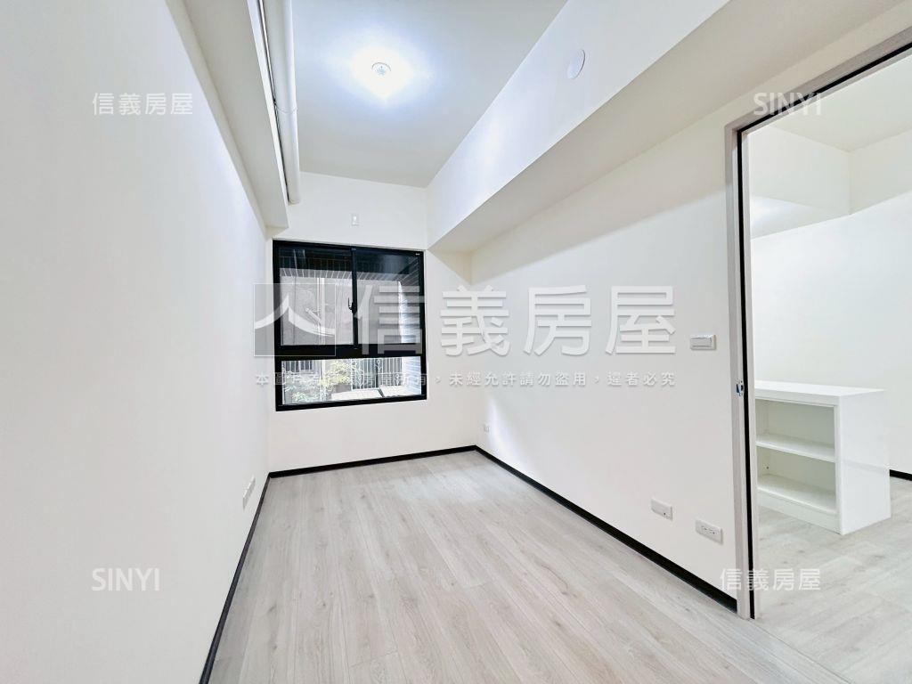 近車站易德聚兩房兩衛車位房屋室內格局與周邊環境