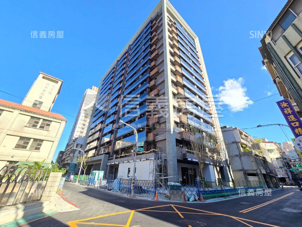 近車站易德聚兩房兩衛車位房屋室內格局與周邊環境