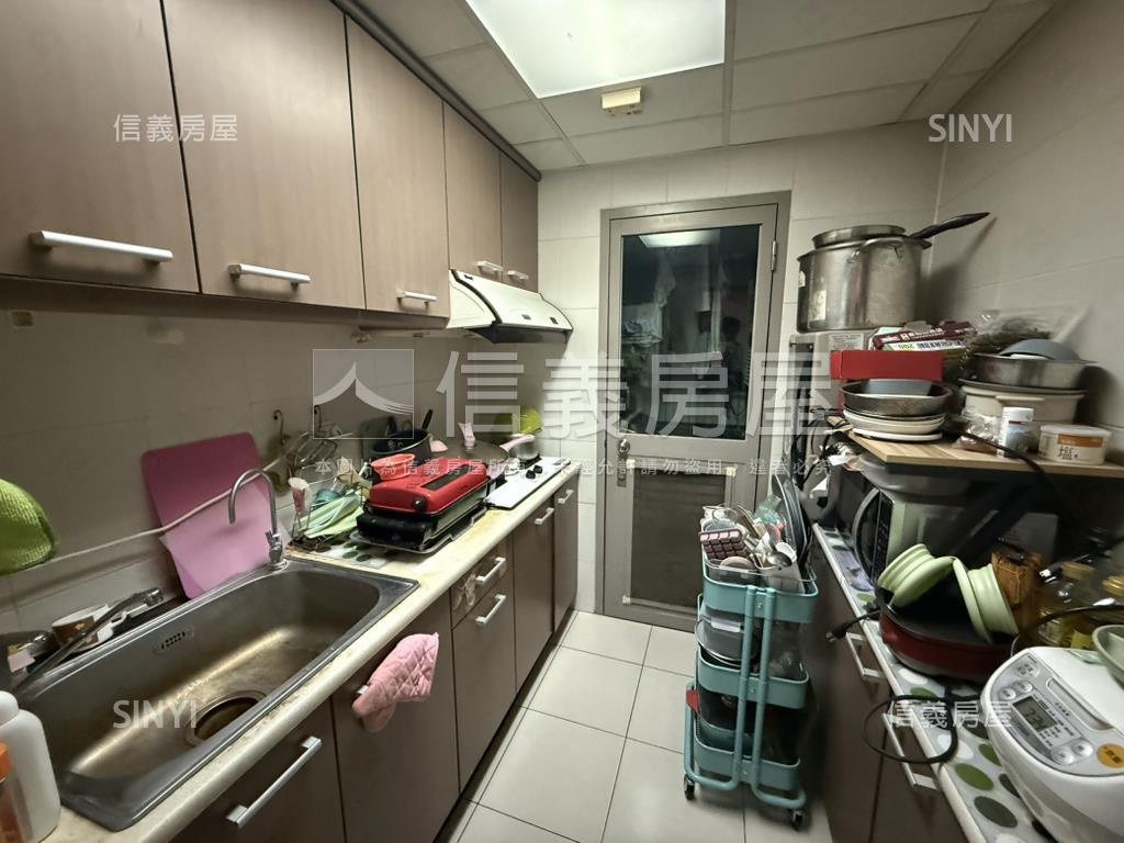 麗寶建設稀有紐約３房車位房屋室內格局與周邊環境