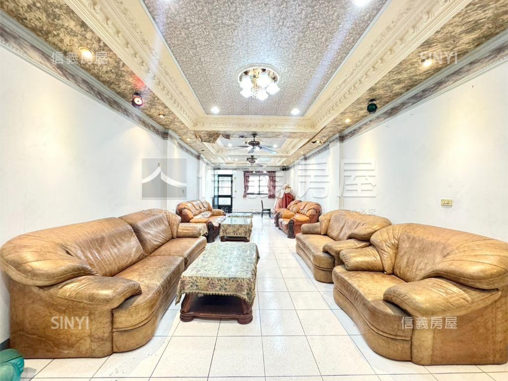 立人高中地約３０坪透店房屋室內格局與周邊環境