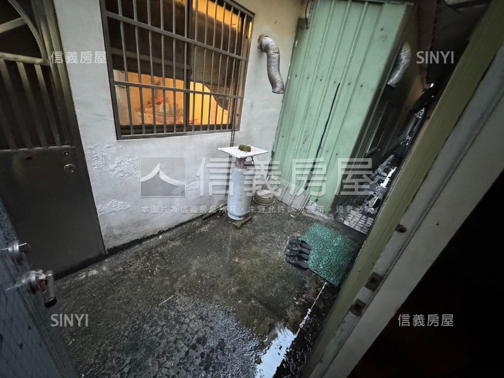 稀有☆太平西路優質透天房屋室內格局與周邊環境