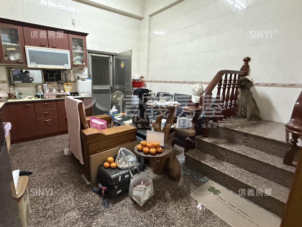 三官路約１５米金店住房屋室內格局與周邊環境