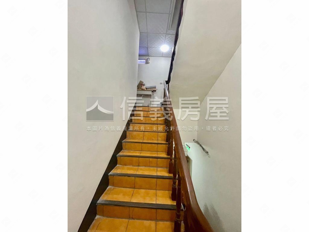 稀有大園中山南路透店房屋室內格局與周邊環境