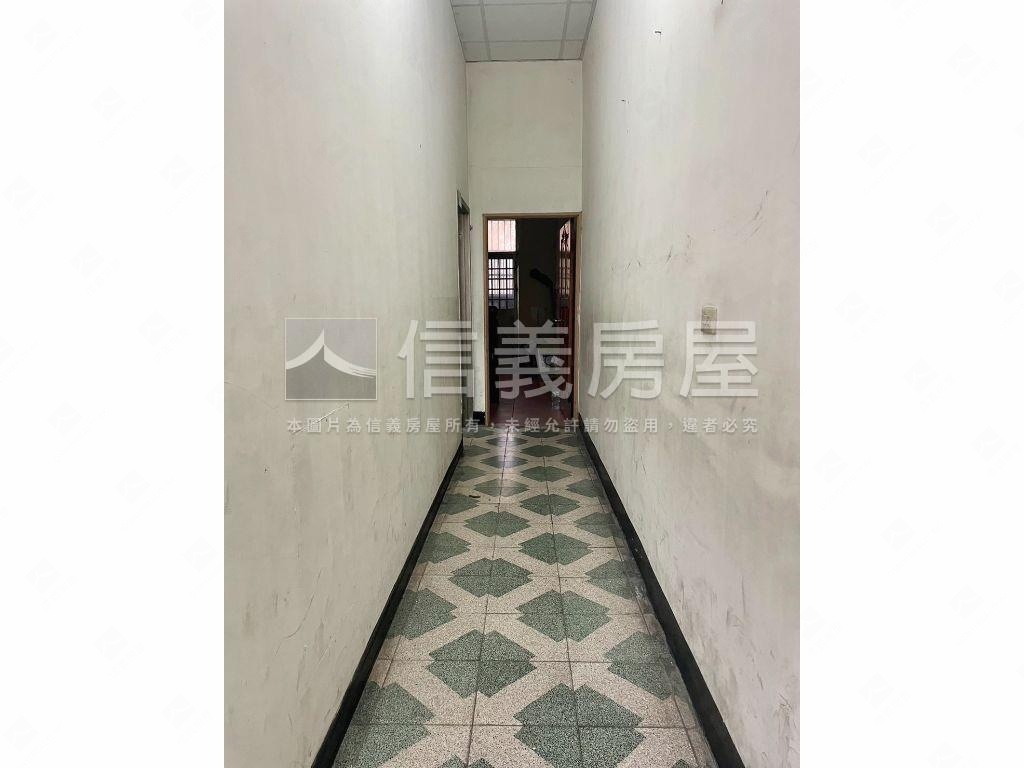 稀有大園中山南路透店房屋室內格局與周邊環境