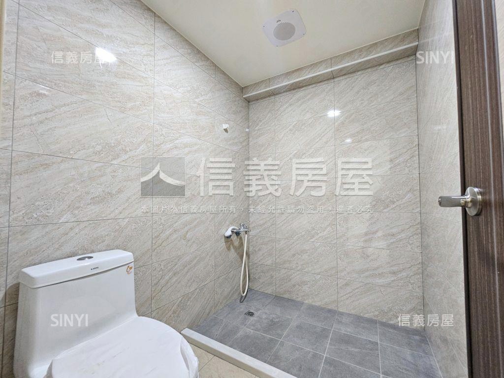 英雄鎮採光佳３房房屋室內格局與周邊環境