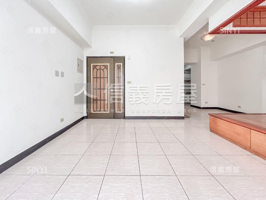 長堤三房有平面車位房屋室內格局與周邊環境