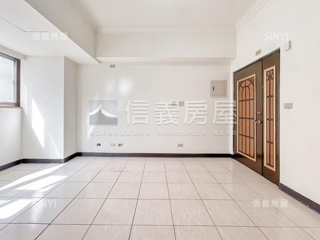 長堤三房有平面車位房屋室內格局與周邊環境