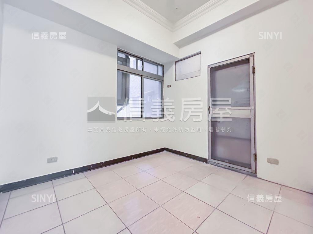 長堤三房有平面車位房屋室內格局與周邊環境