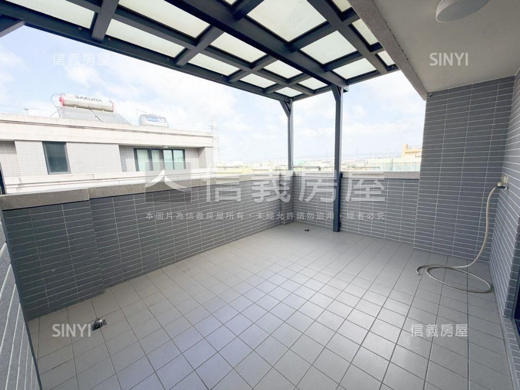 屋主誠售！大地坪邊間別墅房屋室內格局與周邊環境