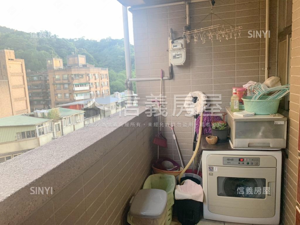 優質帝寶花園成家三房車位房屋室內格局與周邊環境