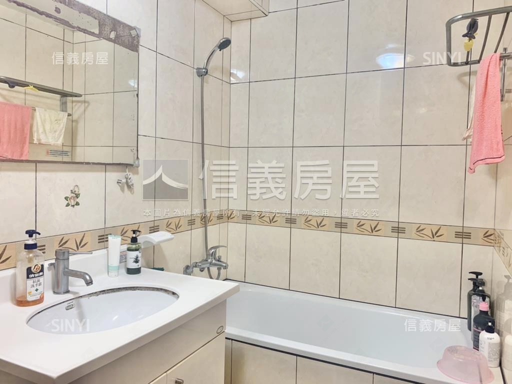 優質帝寶花園成家三房車位房屋室內格局與周邊環境