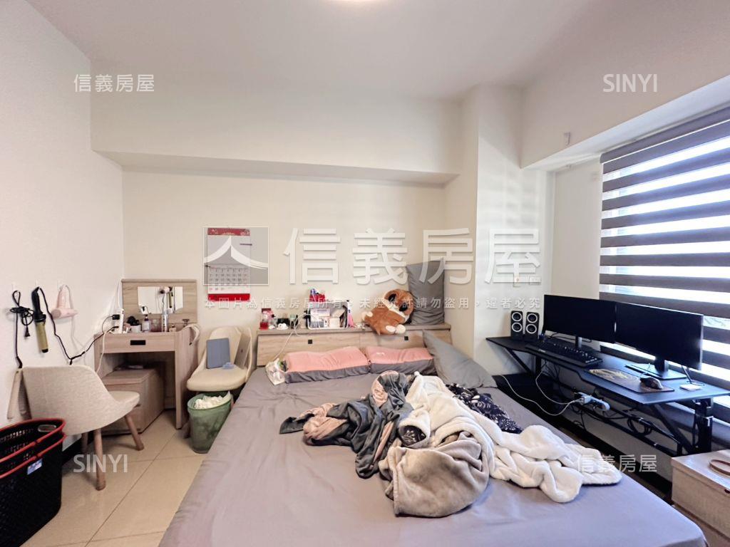 寓上長安三房平面車位房屋室內格局與周邊環境