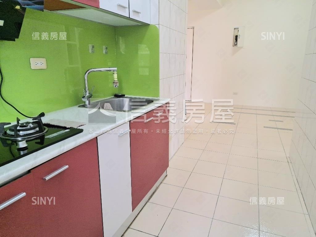 名人山水美美三房房屋室內格局與周邊環境