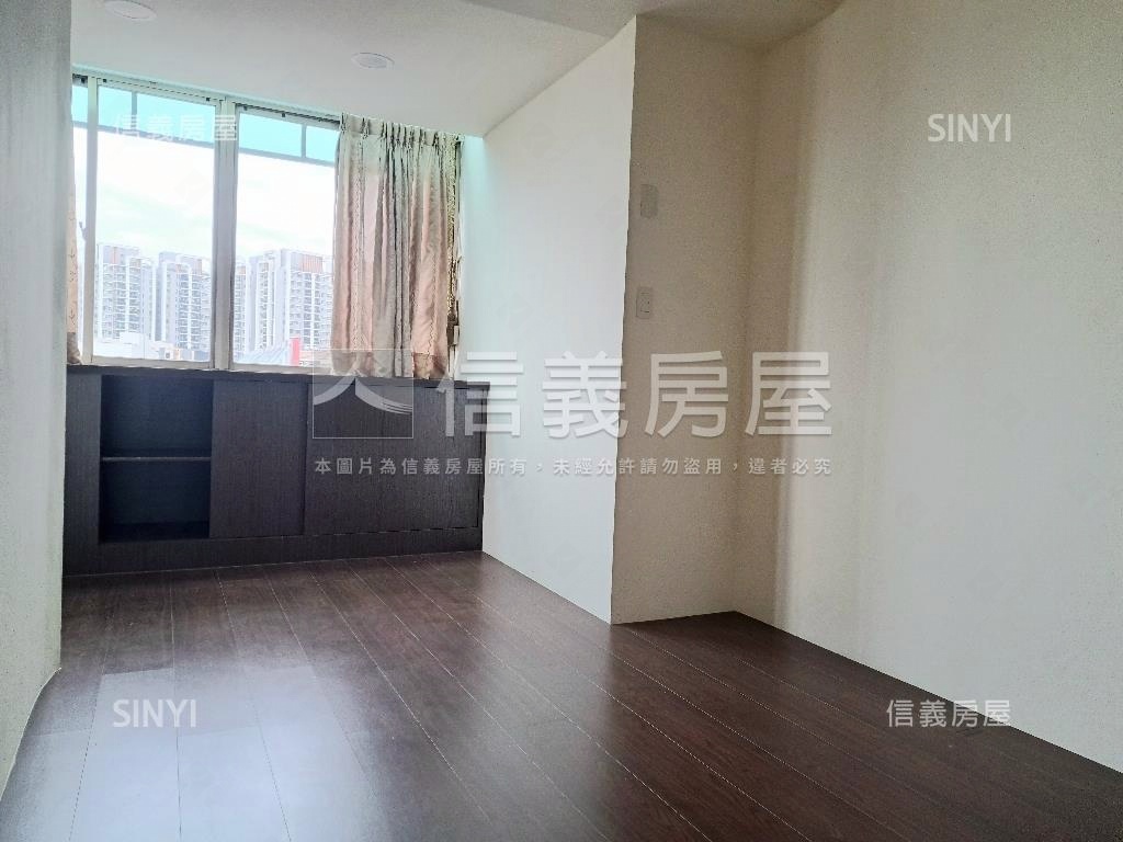 名人山水美美三房房屋室內格局與周邊環境