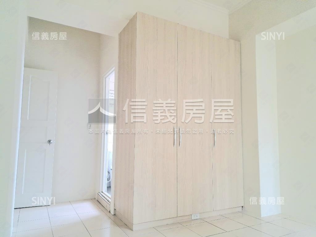 名人山水美美三房房屋室內格局與周邊環境