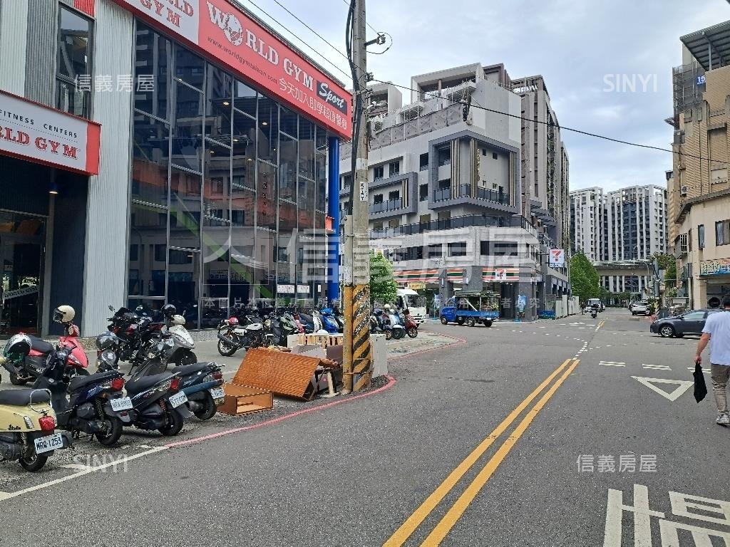 名人山水美美三房房屋室內格局與周邊環境