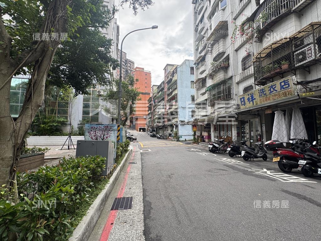 綠景森活邊間美宅房屋室內格局與周邊環境