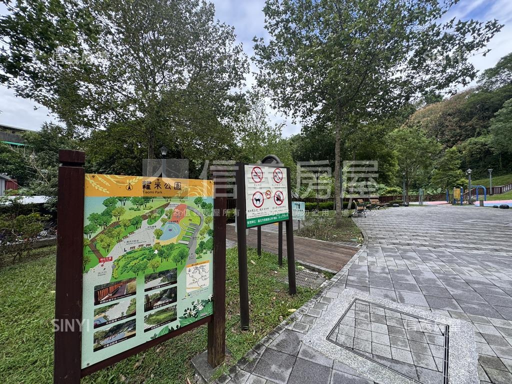 綠景森活邊間美宅房屋室內格局與周邊環境