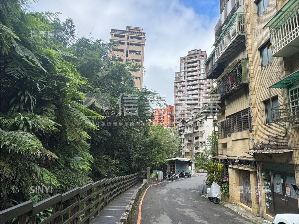 綠景森活邊間美宅房屋室內格局與周邊環境