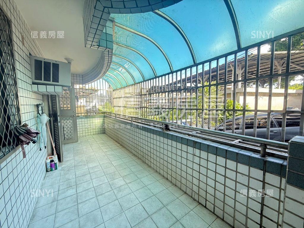 碧瑤邊間一樓三＋１房車位房屋室內格局與周邊環境
