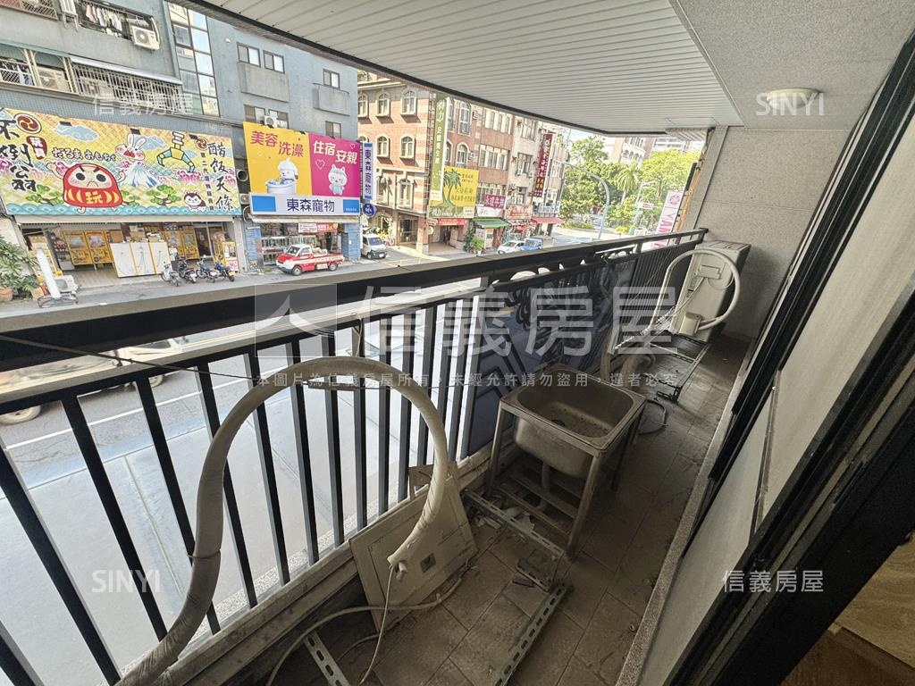 華麗綻放．捷運金店房屋室內格局與周邊環境