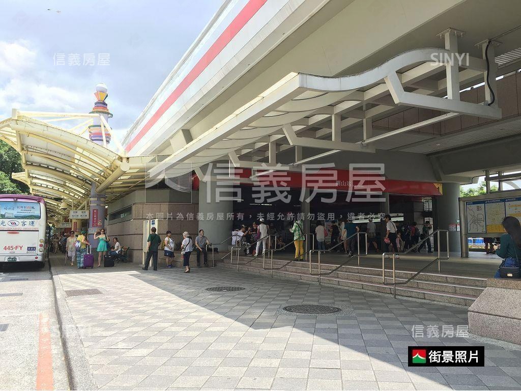 當代１號院露臺戶房屋室內格局與周邊環境