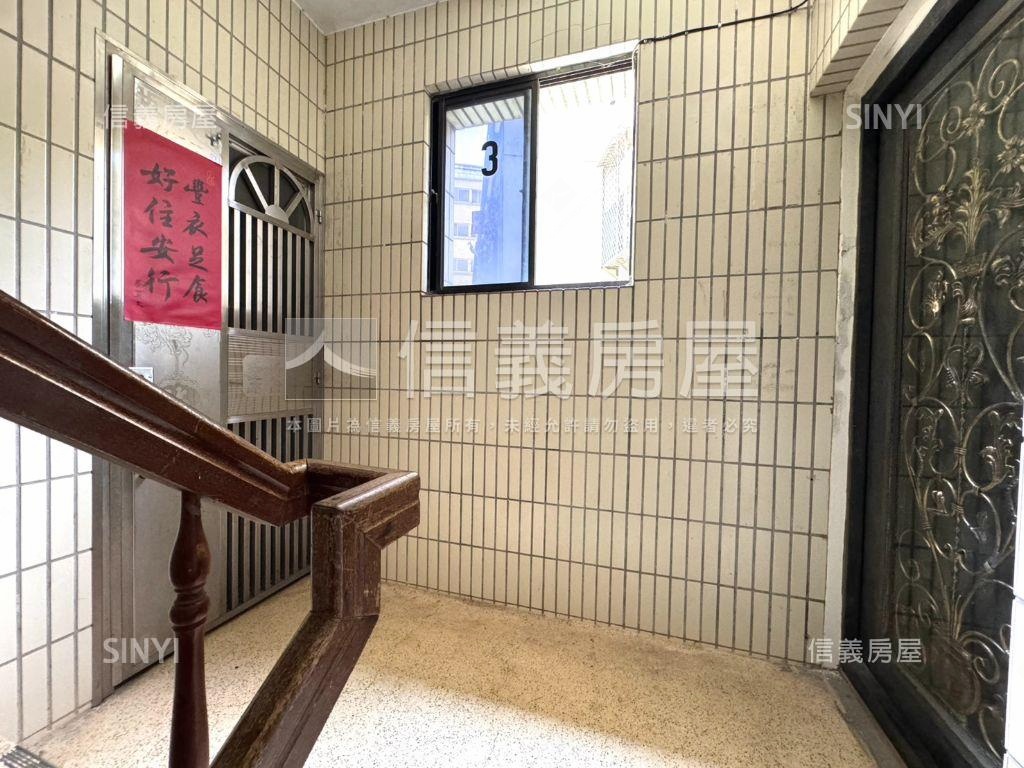 捷運南山靜巷•邊間三樓寓房屋室內格局與周邊環境