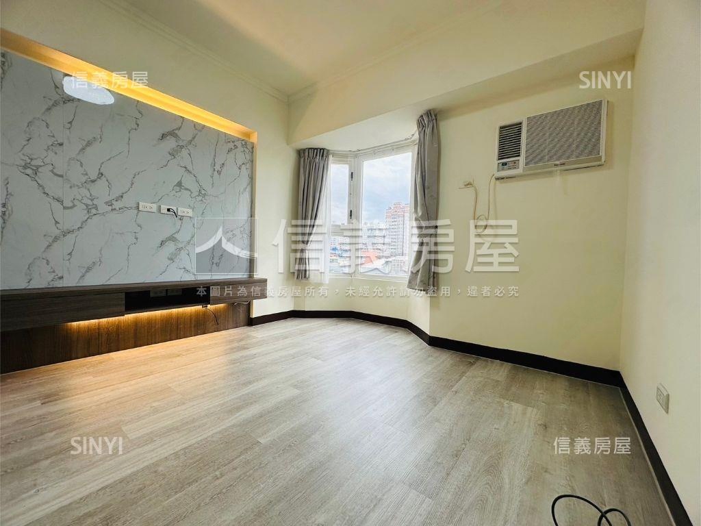 龍安特區採光三房房屋室內格局與周邊環境