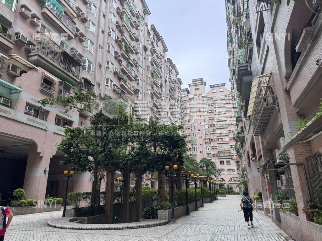 龍安特區採光三房房屋室內格局與周邊環境