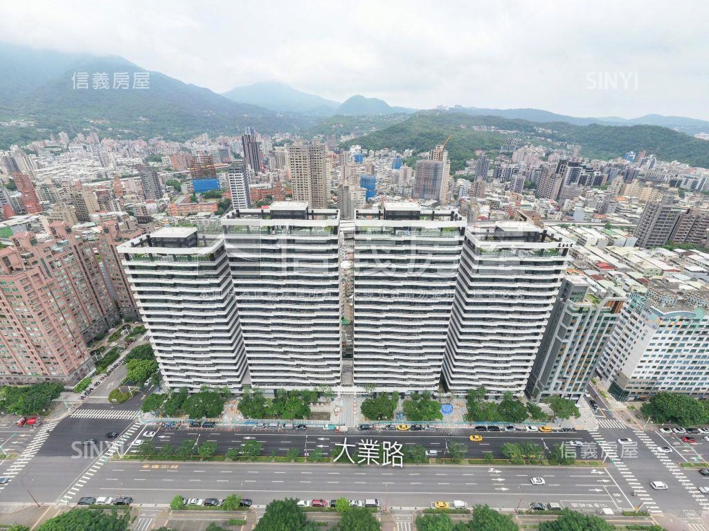 【萬企大業】高樓遠眺山景房屋室內格局與周邊環境
