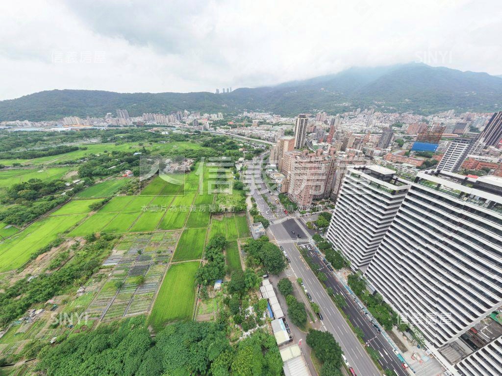 【萬企大業】高樓遠眺山景房屋室內格局與周邊環境