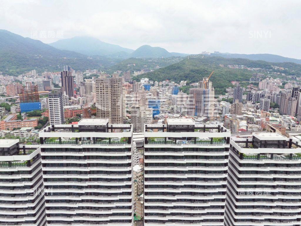 【萬企大業】高樓遠眺山景房屋室內格局與周邊環境