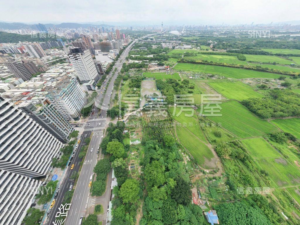 【萬企大業】高樓遠眺山景房屋室內格局與周邊環境