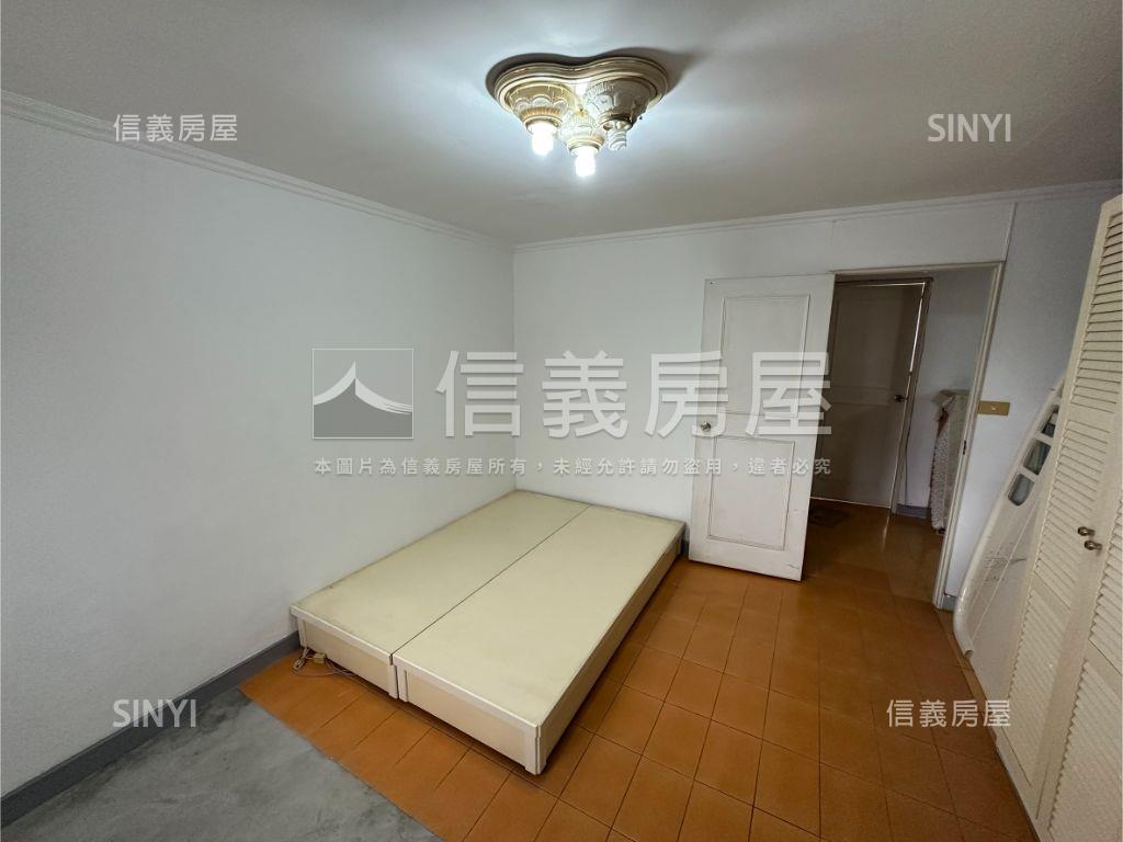 中正學區捷運三房房屋室內格局與周邊環境