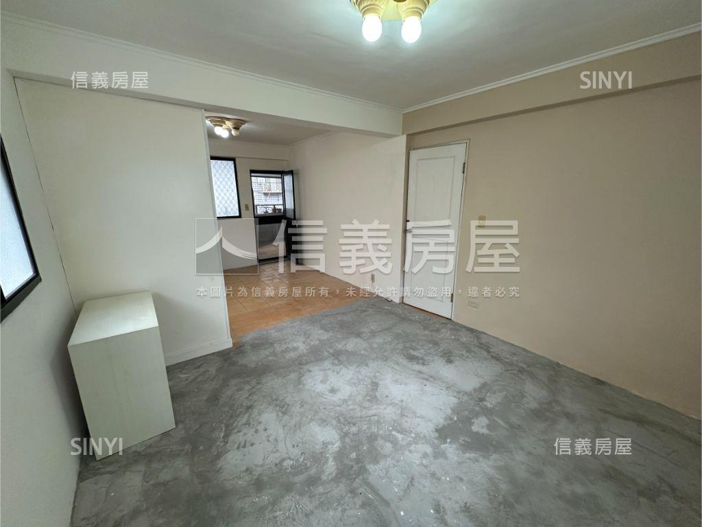 中正學區捷運三房房屋室內格局與周邊環境