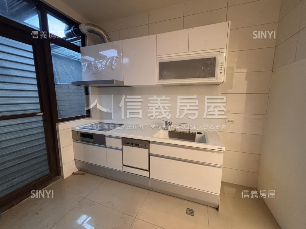 水明漾．依山傍水裝潢別墅房屋室內格局與周邊環境