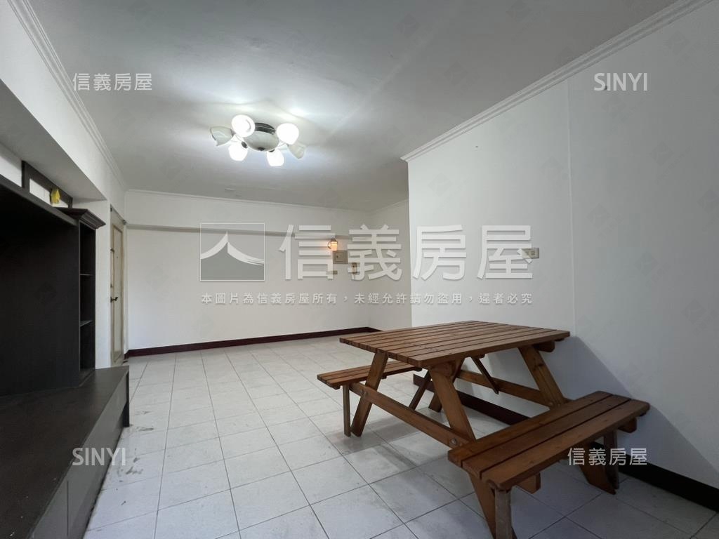 赤崁樓低總價華廈房屋室內格局與周邊環境