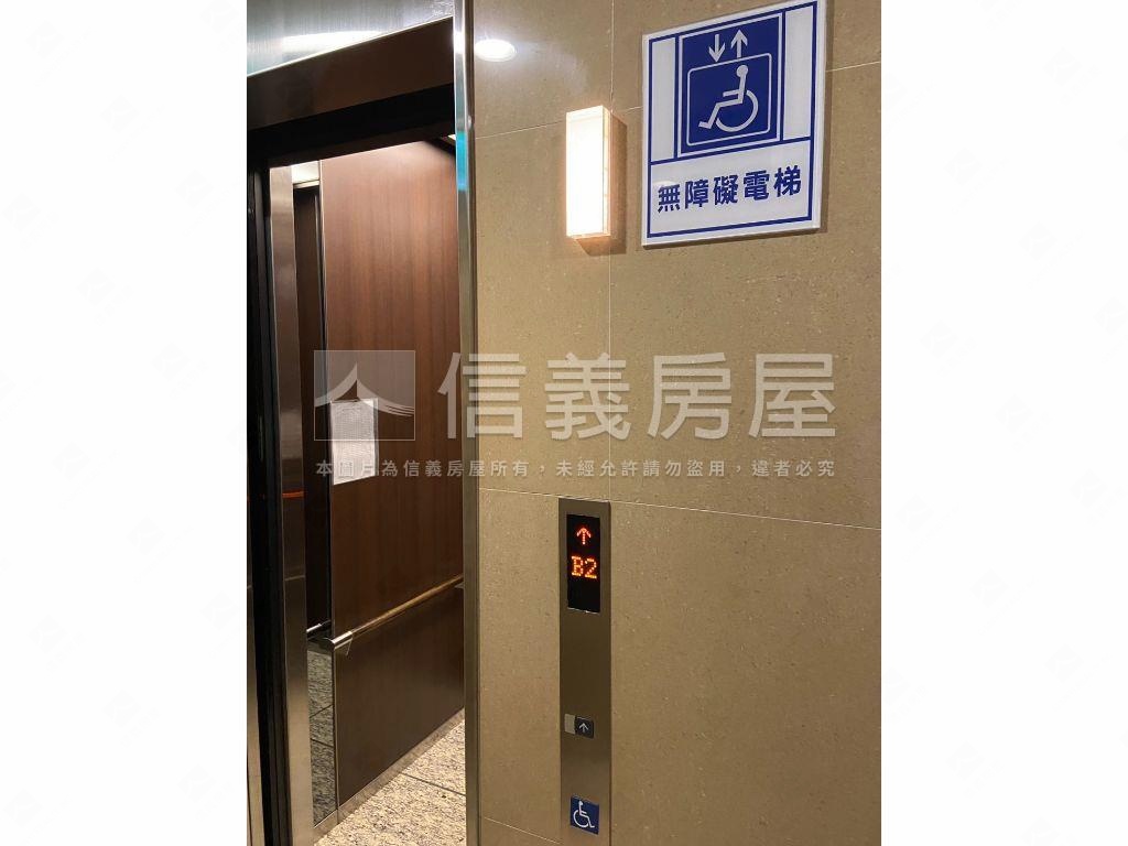 雙子星獨立產權坡平車位房屋室內格局與周邊環境