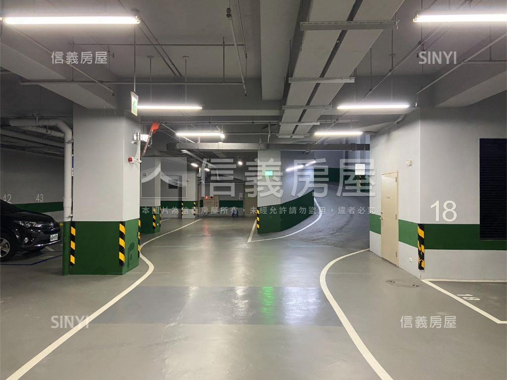 雙子星獨立產權坡平車位房屋室內格局與周邊環境