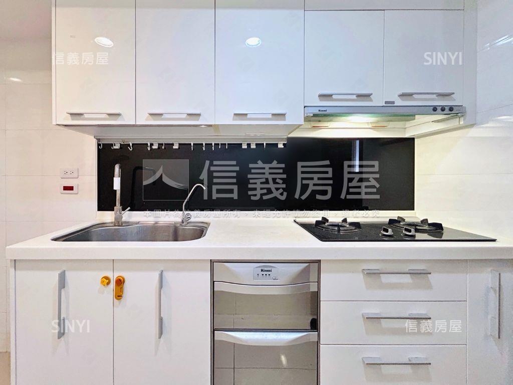北屯近７４三房裝潢美屋房屋室內格局與周邊環境