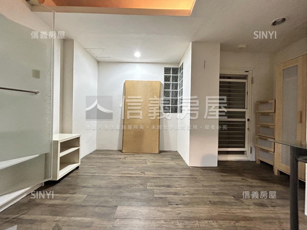 南京靜巷機能強華廈房屋室內格局與周邊環境