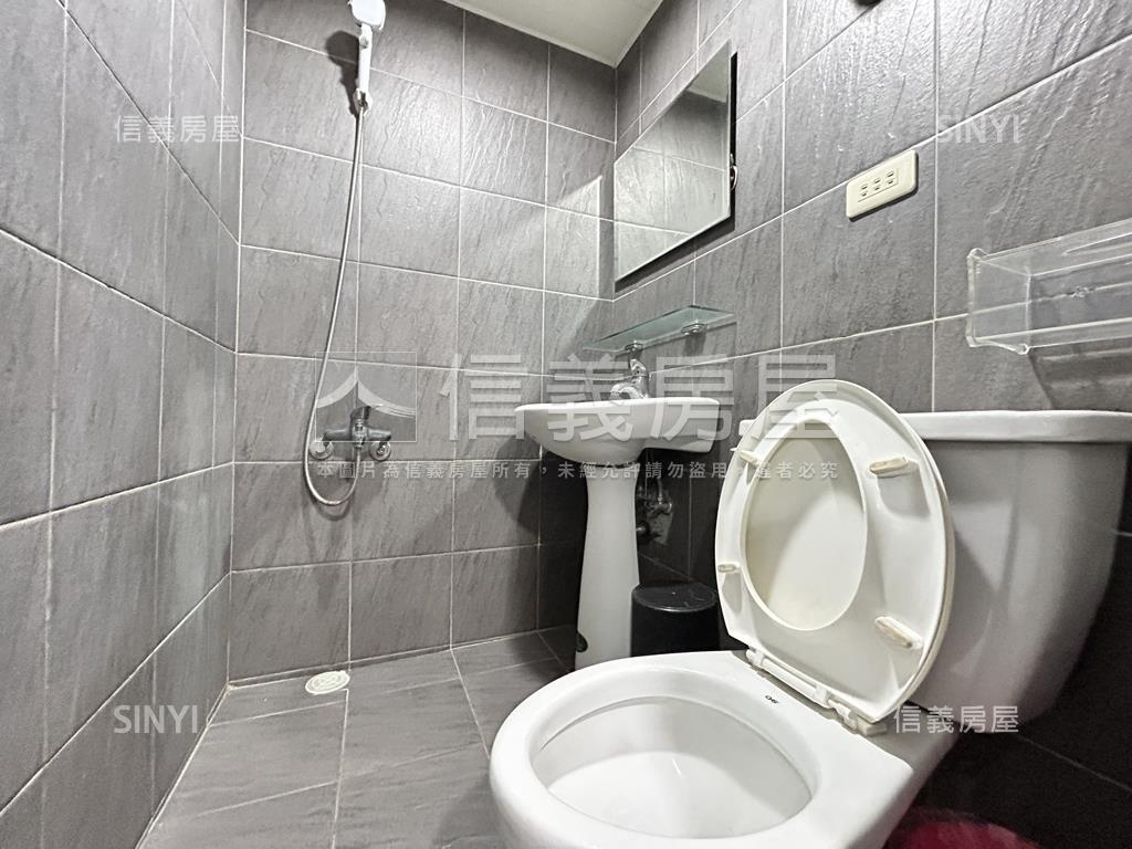 南京靜巷機能強華廈房屋室內格局與周邊環境