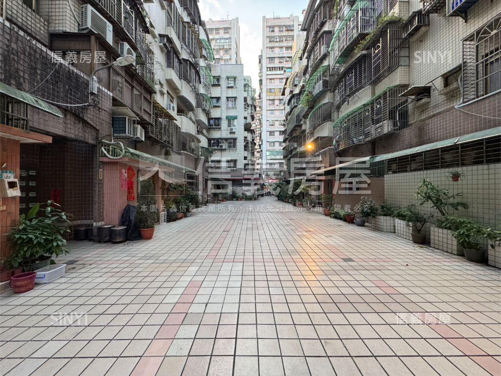 誠售！台北京城邊間三房房屋室內格局與周邊環境