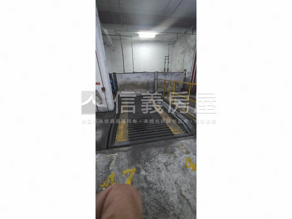 秀朗雅苑獨立產權車位房屋室內格局與周邊環境