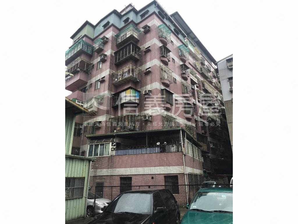 秀朗雅苑獨立產權車位房屋室內格局與周邊環境