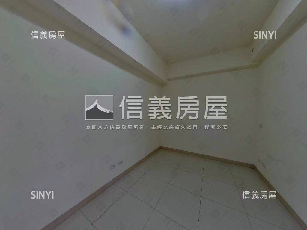 屏東萬吉晶硯電梯好宅房屋室內格局與周邊環境