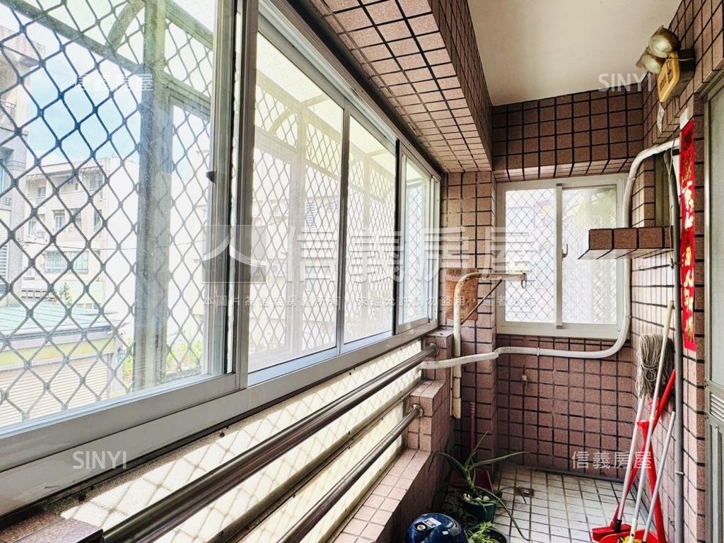 中山北路美妝四房平車房屋室內格局與周邊環境