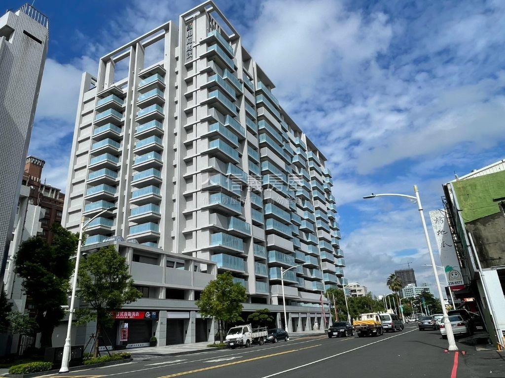 崑庭敦品２房美宅平車房屋室內格局與周邊環境